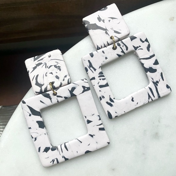 Black & White Marbled Statement Earrings Lightweight Modern Drop Earrings - Picture 3 of 4